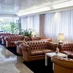 Royal Plaza