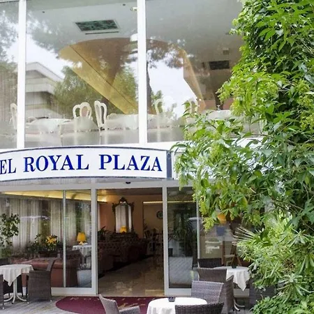Royal Plaza