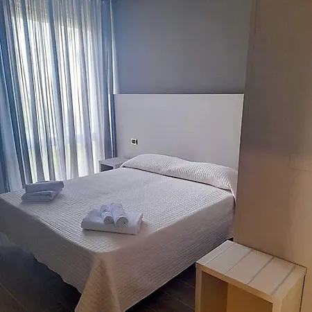 皇家广场酒店 4*