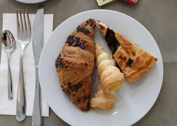 Hotell Royal Plaza 4*