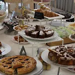 Hotel Royal Plaza 4*