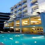 Hotel Royal Plaza 4*